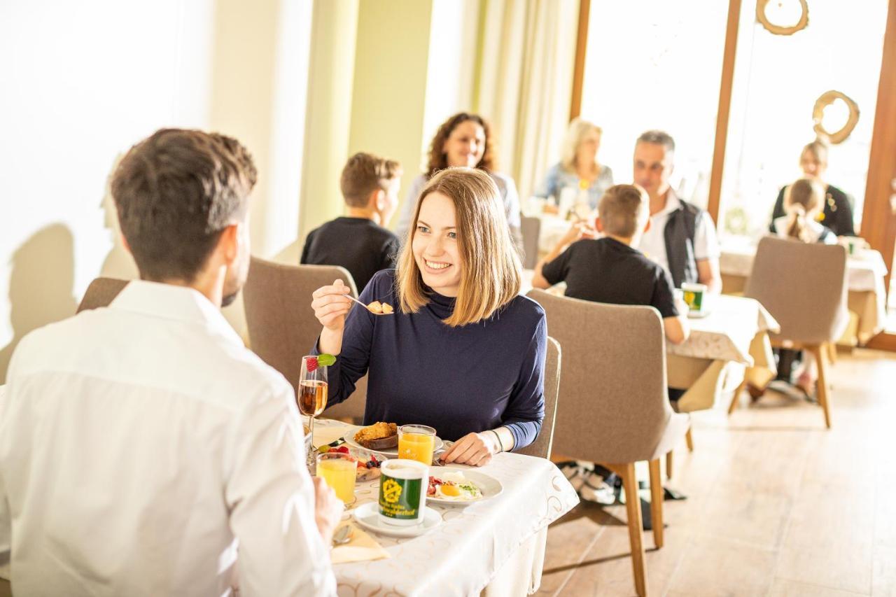 Monichwald Hotel Moenichwalderhof מראה חיצוני תמונה